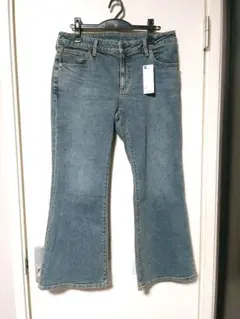 【新品タグ付き】GU スリムフレアジーンズNTQ+EC(丈短め)