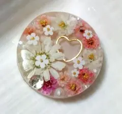 レジンヘアゴム ピンクのお花たくさん ブローチ キーホルダー チャーム