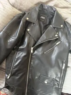 zaraレザージャケット