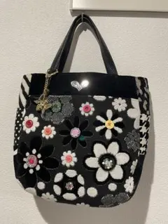 【８メルカリDAY限定・半額】レア　シンクビー【ビーランド シリーズ】チャーム付 2026年最新】シンクビーノベルティチャームの人気アイテム - メルカリ