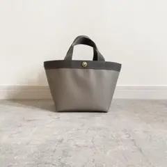 ハンドメイド 舟形トートS茶ベージュ ダークグレー裏地ベージュボタンシルバー