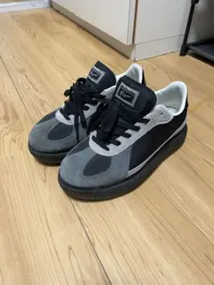 【超美品】オニツカタイガー　デレシティ