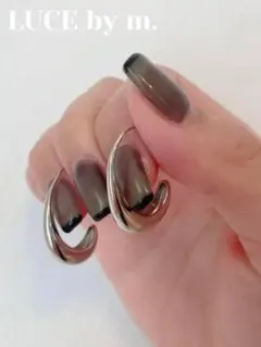 815 ぷっくりシルバー フック型ピアス お洒落 ニュアンス シンプル