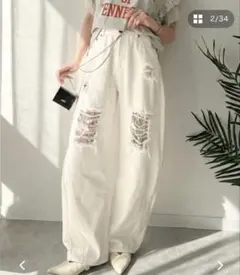 クラシカルエルフ　綿100％ レース付きダメージデニムカーブパンツ　Sサイズのサムネイル