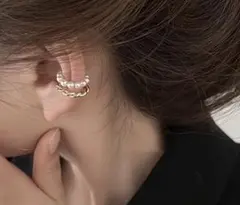 新品未使用　パール　ゴールド　イヤーカフ