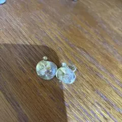 クリア樹脂 丸型イヤリング ゴールド