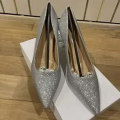 シルバー グリッター ポインテッドトゥパンプス