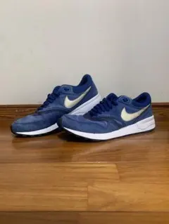 Nike スニーカー