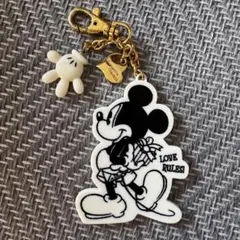 ディズニー　サマンサタバサ　ミッキー　キーホルダー