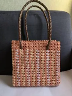 Item thumbnail for item c8427f0b-948d-4611-aa20-9778c7a3b0a9