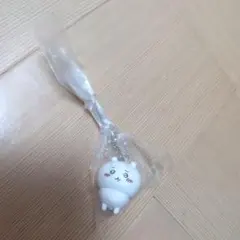 ちいかわフィギュアキーホルダー　ちいかわ　もじ….