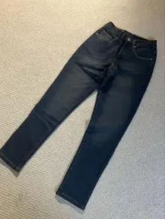 スリムストレートパンツ　デニム　M 試着のみ美品