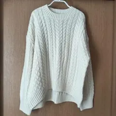 a.v.v　ケーブル柄ニット