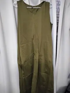 オリーブ色ノースリーブロングワンピース XXL