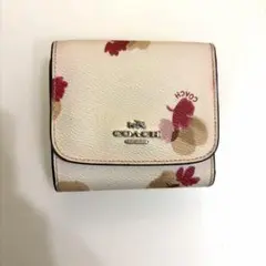COACH 花柄 三つ折り財布　フラワープリント