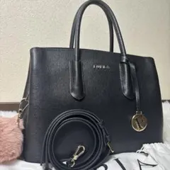 美品✨フルラ　テッサ　2way サフィアーノ　オールレザー　チャーム　ショルダー