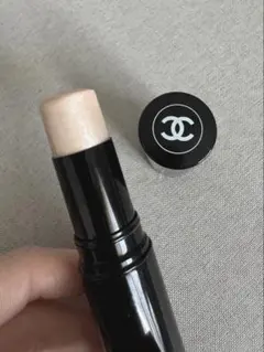 CHANNEL ボーム エサンシエル スカルプディング