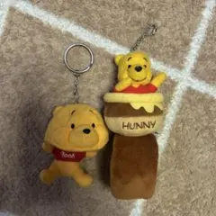 プーさん キーホルダー ハニーポット付き