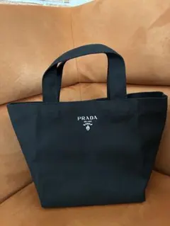 PRADAトートバッグノベルティー