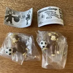 おさるのジョージ ガチャガチャ スポーツしようよ　カプセルトイ　サッカー2個