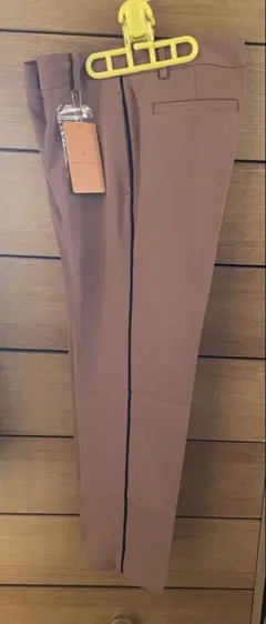 新品未使用タグ付き ユナイテッドアローズ タック テパードパンツ