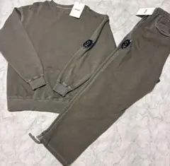 Item thumbnail for item f2abef85-e3e6-4450-a513-c9c336721fec