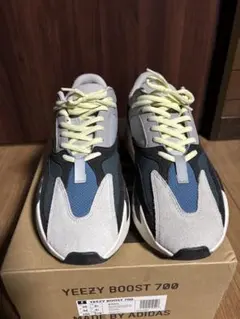 【美品】adidas YEEZY BOOST 700 イージーブースト 28cm