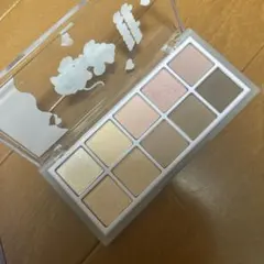 rom&nd ロムアンド　ディズニーストア　パレットのサムネイル