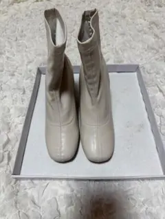 【期間限定価格】GRL ci366 アイボリー　ショートブーツ 23.0cm