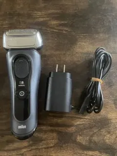 Braun Series 8 メンズ電気シェーバーのサムネイル