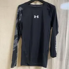 UNDER ARMOUR HEATGEAR ブラック長袖トップス