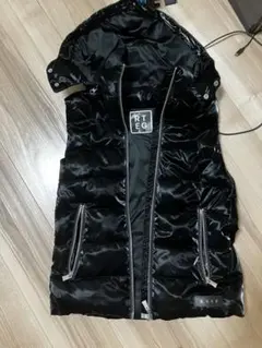 AMBITION フード付きダウンベスト ブラック