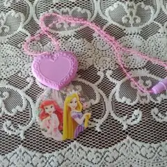 アリエルとラプンツェル ネックレス