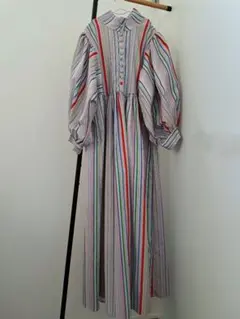 マルチストライプ 長袖シャツワンピース　個性的 パフスリーブ