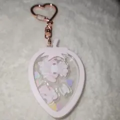 【usami☪︎様専用】 アクリルキーホルダー 白いちごのティータイム