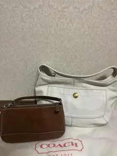 COACHレザーバッグ2点セット ブラウンのとホワイトショルダーバッグ