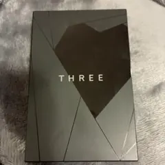 THREE 4Dプラスアイパレット X02