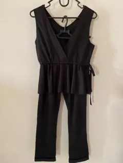 女の子 黒　パンツセットアップ 3点セット　150センチ