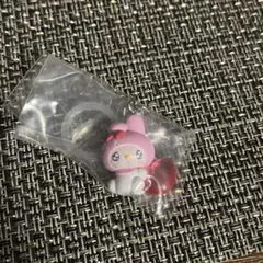 マイメロ　エモきゅん　めじるしアクセサリー　ガチャ　キーホルダー