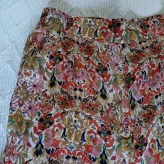 フラワーパターン フレアキュロットスカート新品 未使用タグ付き
