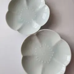 皿　梅　裏印　青磁　二枚組のサムネイル