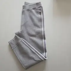 ユニクロ　ドライスウェットパンツ 140　グレー