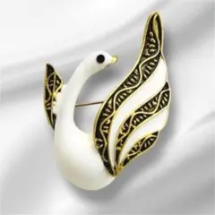 ❤️【新品】白鳥　スワン　ブローチ　コサージュ　鳥　小鳥