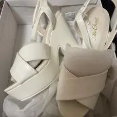 イング　ホワイト　ストラップヒール　サンダル　白　リズリサ　エスペランサ