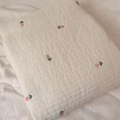 Mii様専用　韓国ヌビ　キルティング　チューリップ刺繍