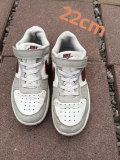 Nike スニーカー ホワイト/グレー/ブラウン
