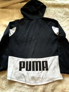 PUMA　ホワイト＆ブラック　フード付きパーカー