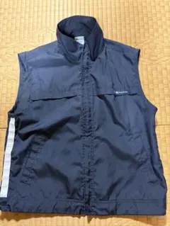 【Champion】ジップアップベスト　ブラックのサムネイル