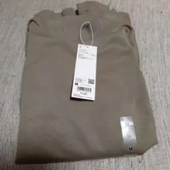 エアリズムコットンオーバーサイズモックネックＴ　5分袖　ユニクロU