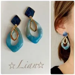 ピアス　イヤリング✩︎⡱ラメ入りダイヤ　ブルー青✖︎ゴールド　ブルーマーブルしずく